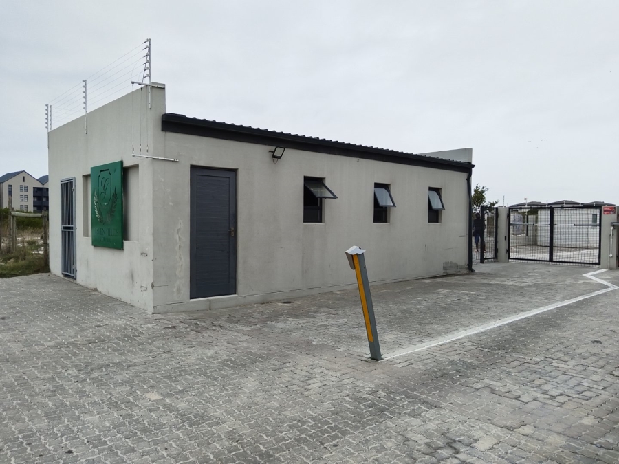 3 Bedroom Property for Sale in Parklands East Western Cape